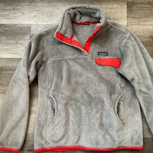 Women’s Patagonia fleece pullover